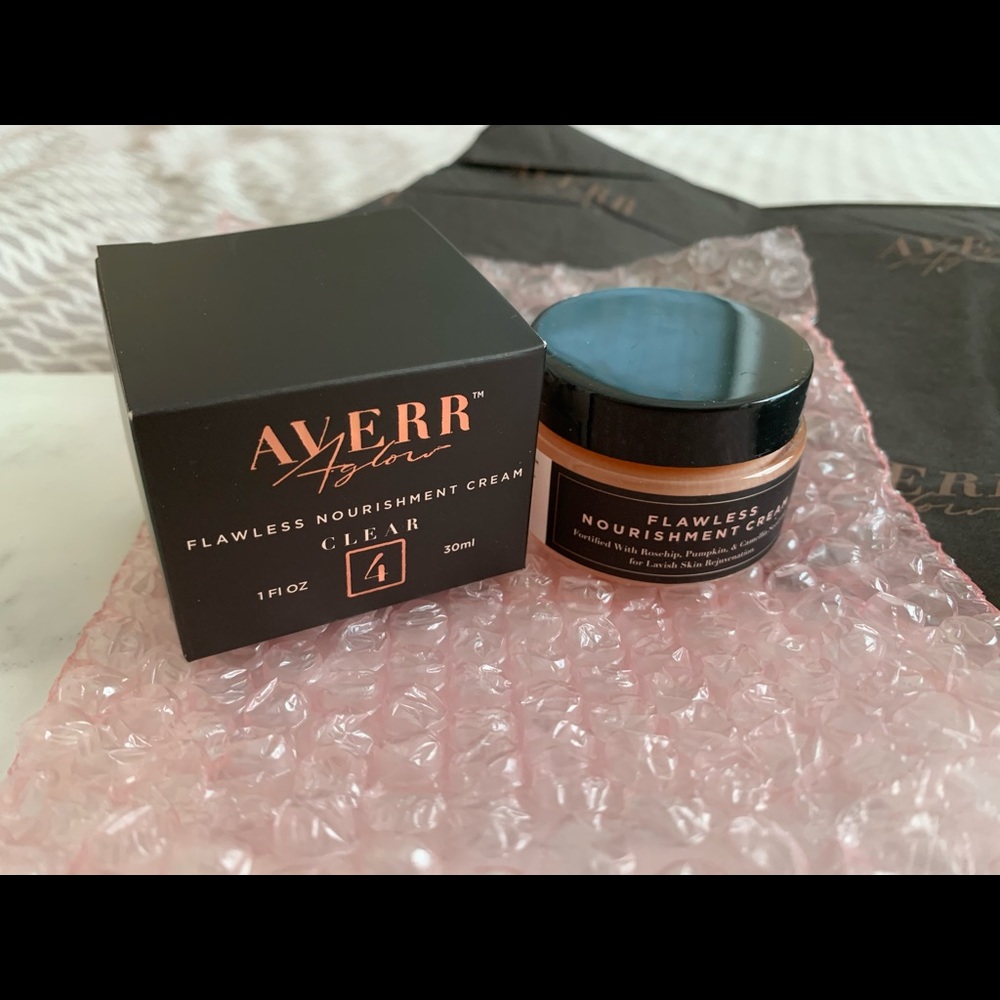 Averr Aglow Flawless Nourishment Cream